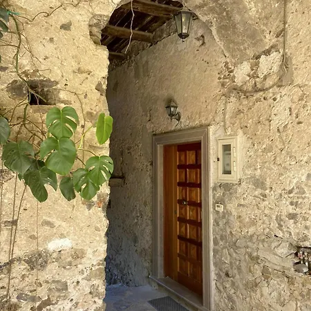 Il Granaio Del Barone - Dimora Storica Nel Cilento